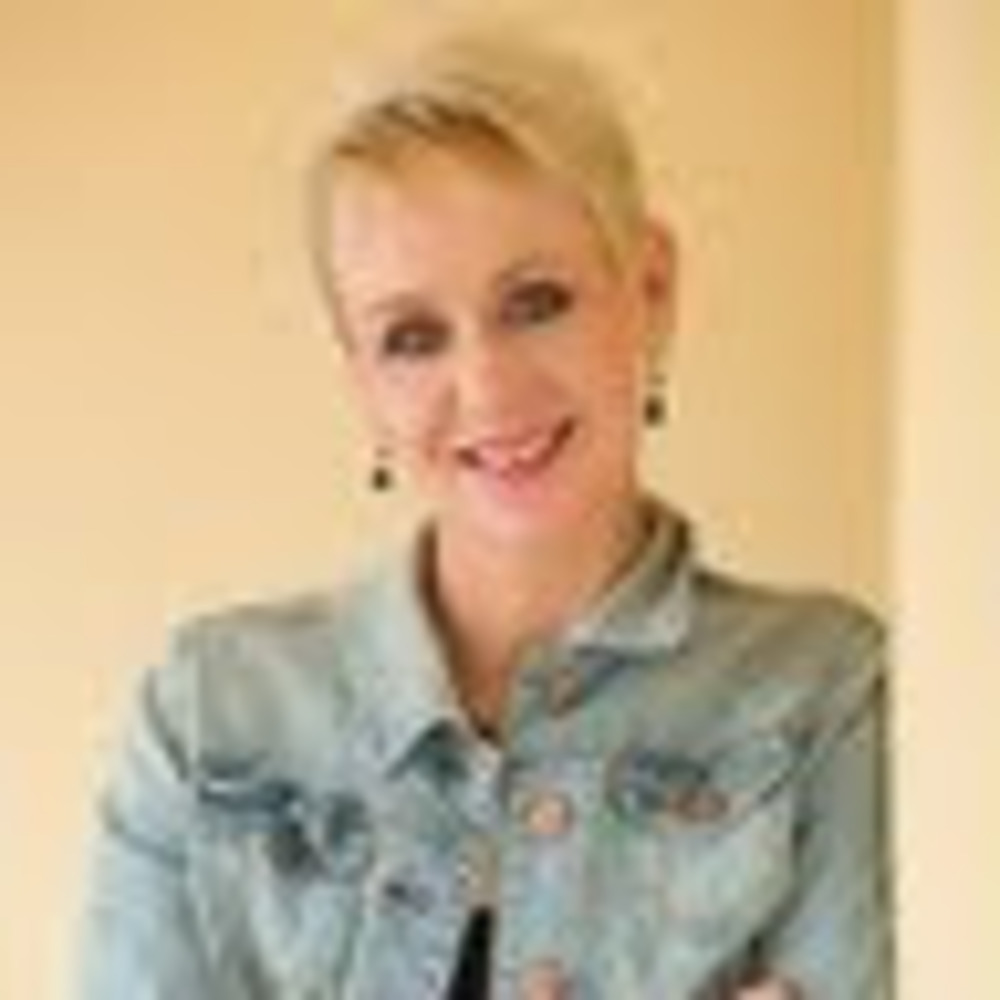 Meet your Posher, Tona